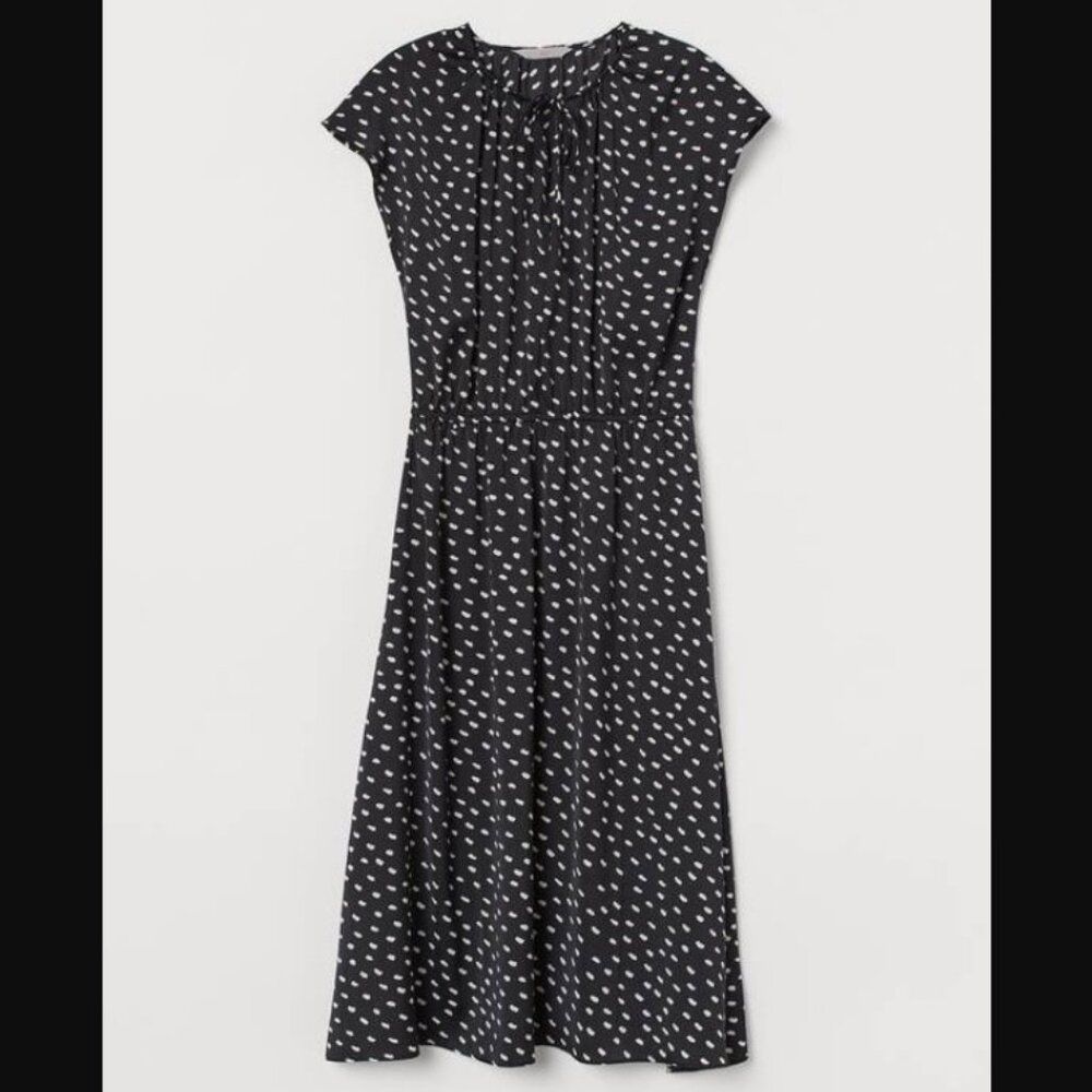 H&M Black and  off-white patterned dress